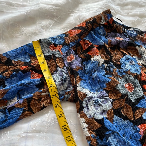 Zara Women’s Medium Multi-Color Medium Bishop Sleeve Top - Picture 11 of 13